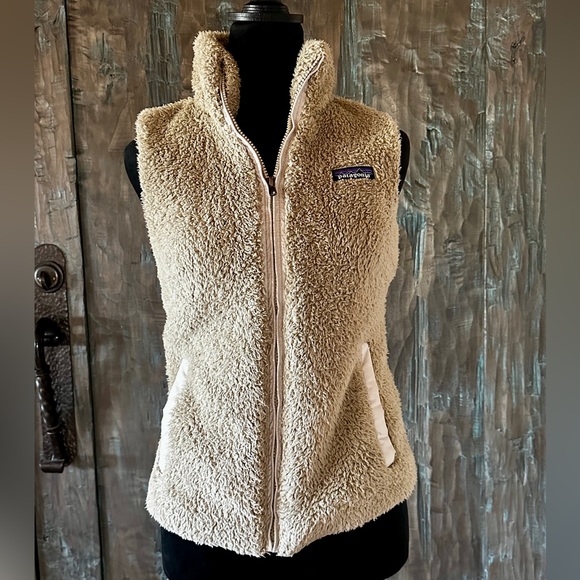 Patagonia Jackets & Blazers - Patagonia Los Gatos Vest